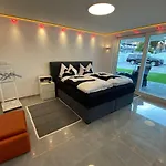 Luxus Pasha & Nero Apartment