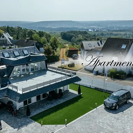 Luxus Pasha & Nero * 가이젠하임