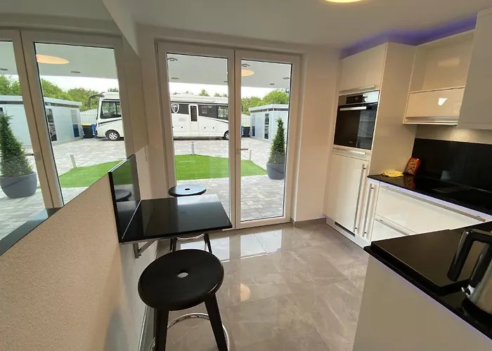 Luxus Pasha & Nero * 盖森海姆